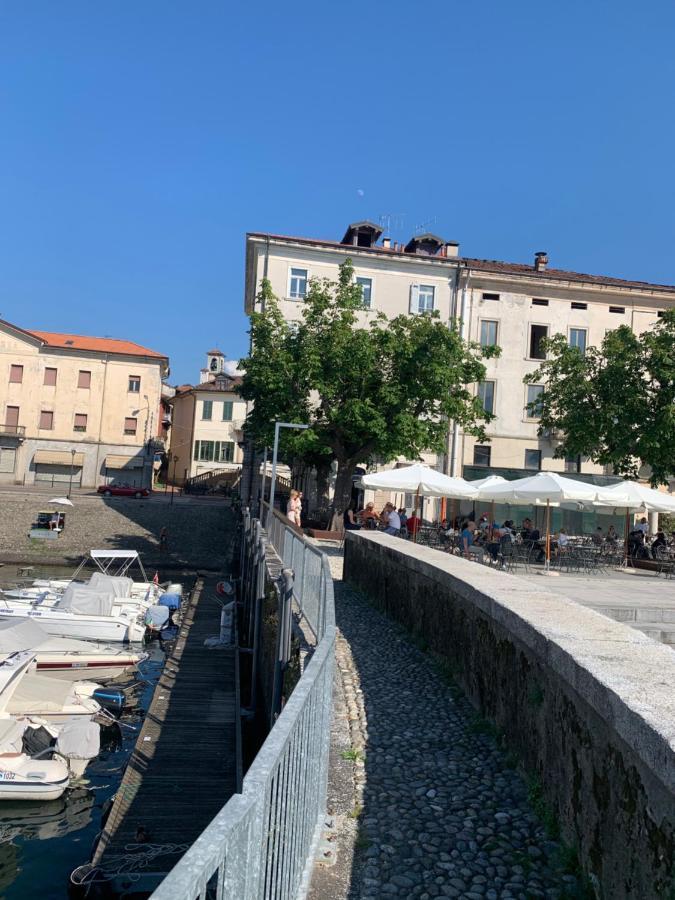 Palazzo Clerici Apartment Luino Exterior foto