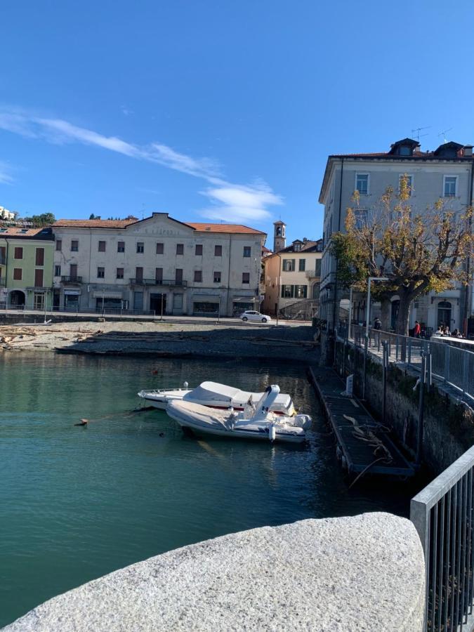 Palazzo Clerici Apartment Luino Exterior foto