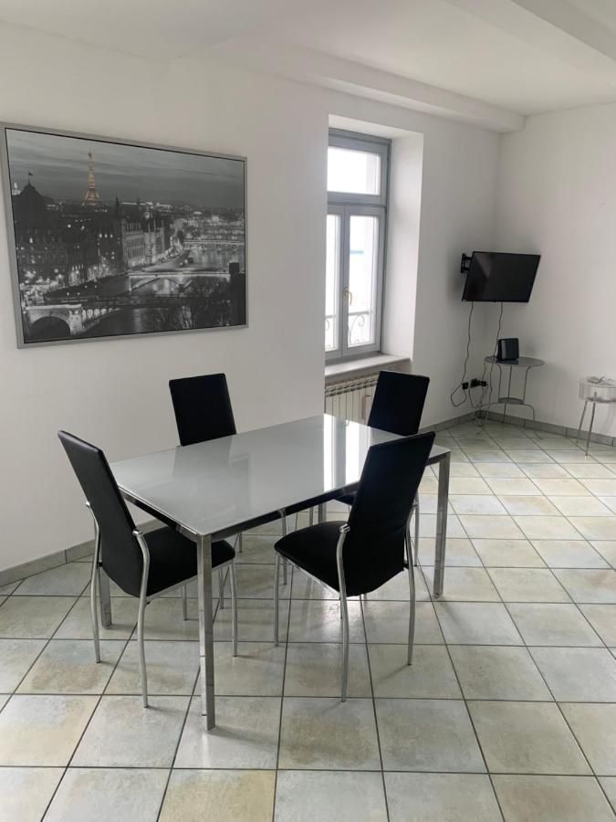 Palazzo Clerici Apartment Luino Exterior foto